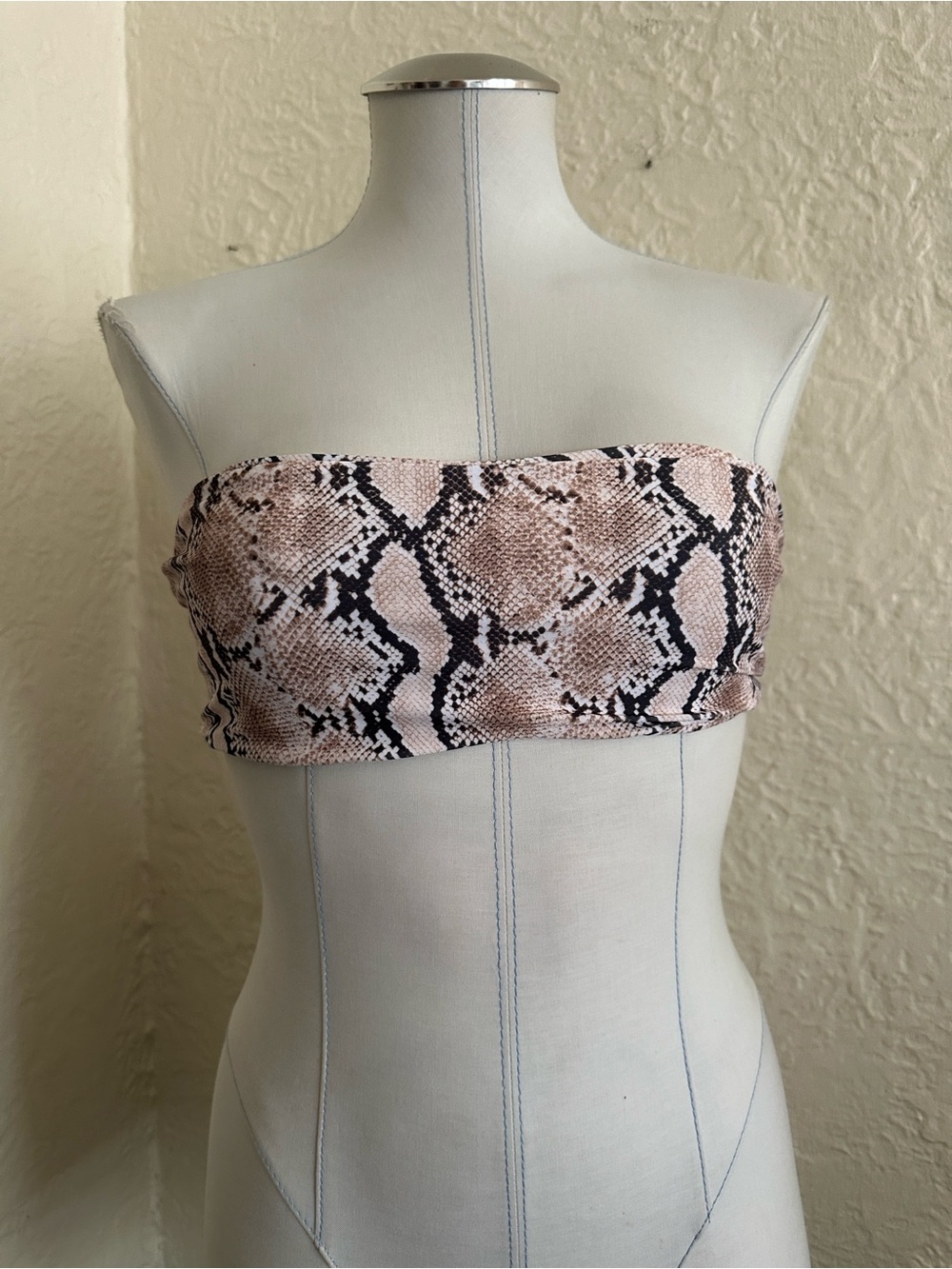 Tan + Lines Sivan Alya Snakeskin Bandeau Strapless Bikini Top Small Swim